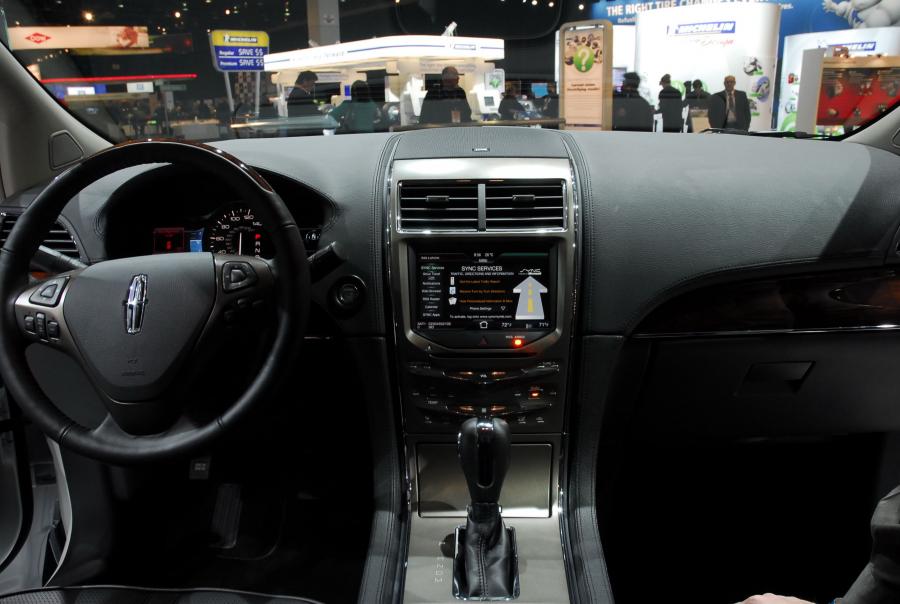  Lincoln MKX 2011 года  (фото 88 из 105)